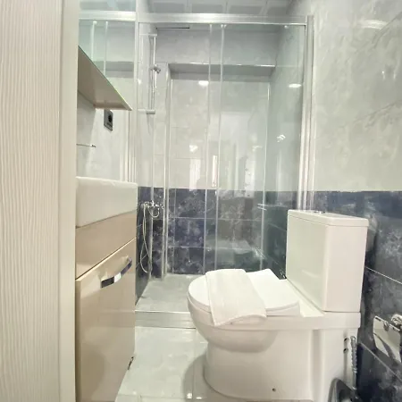 New Studio 1 Min To Trump Mall And Metro In Sisli Apartment *