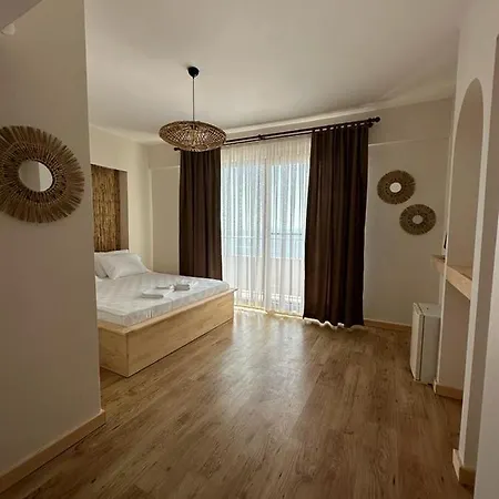 Hotel The Roof Ada