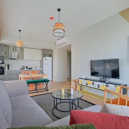 Roya Nova By Newinn Apartment