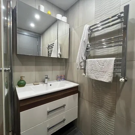 Apartment Cozy Unique Flat Hgyhomes1107 Close To The Memoriall Hospital At The City Center *