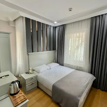 Hotel Grand Hurriyet *
