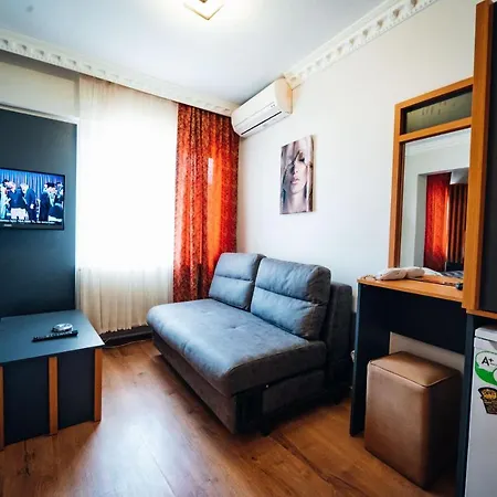 Evin Hotell 2*