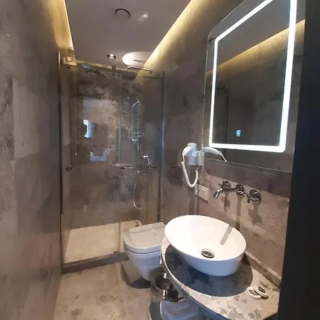 Отель Taksim Pera Orient 4*