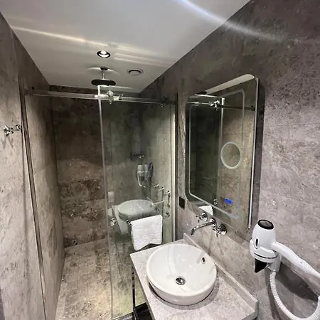 Taksim Pera Orient 4* Стамбул