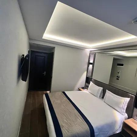 Taksim Pera Orient Отель
