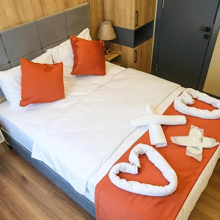 La Vitrine Aparthotel *