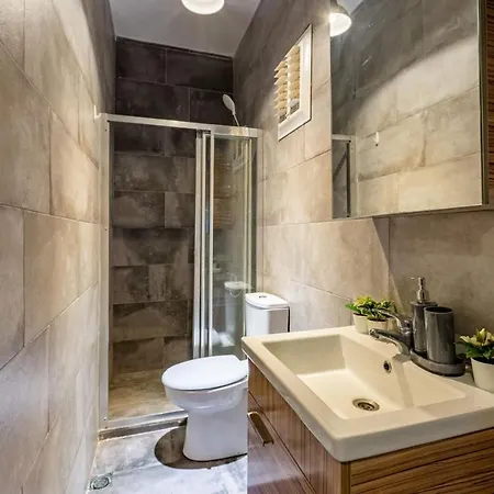 Apartment Charming Flat Near Trendy Attractions In Cihangir Istanbul