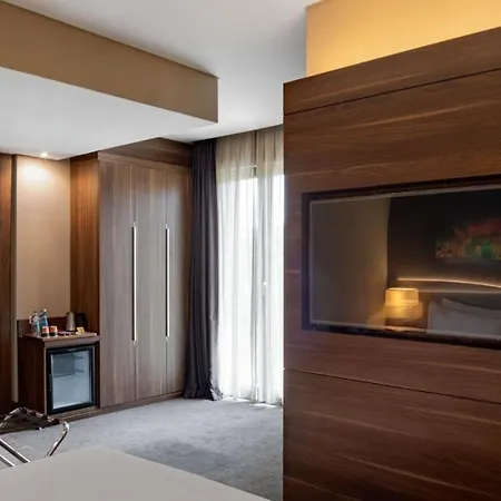 - Kadikoy By Ihg 4*