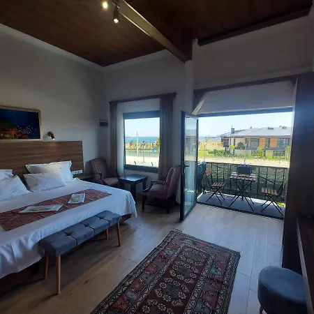Queen Seagull Boutique Bed & Breakfast