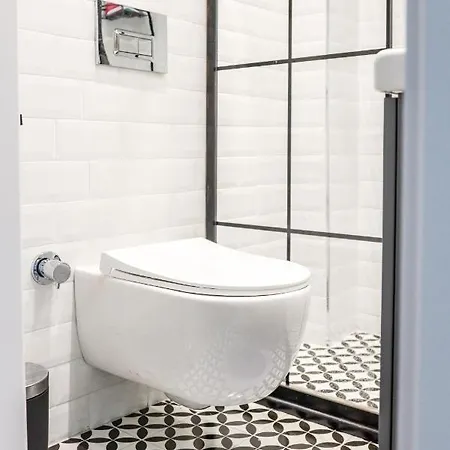 Studio Flat W Balcony Near Moda Shore In Kadikoy Appartamento