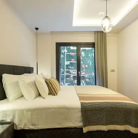 Dom House - New 1+1 In Taksim Apartment *
