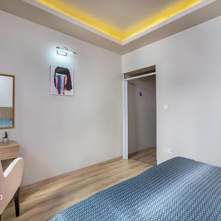 Charmsuites Pera *