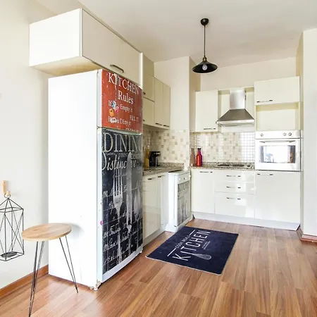 Apartment Cozy And Furnished In Pendik