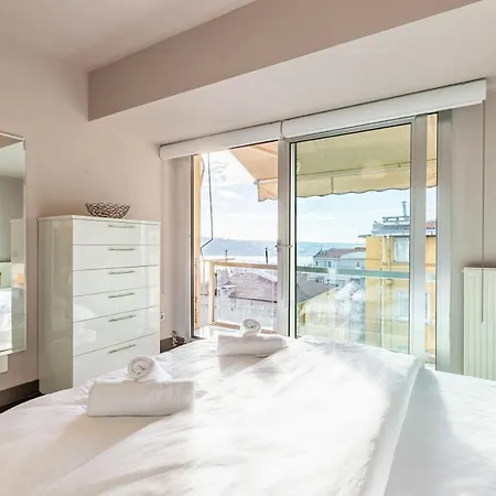 Stylish With Bosphorus View In Besiktas Apartmán Istanbulská provincie