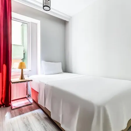 Cozy Flat 3 Min To Cevahir Shopping Mall In Sisli *