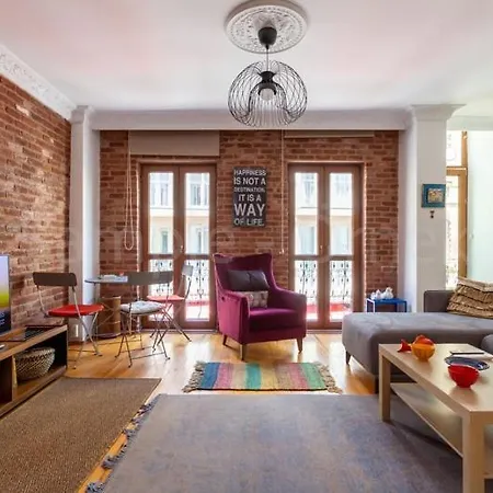 200m To Galataport 2br With Fast Wi-fi Apartment *