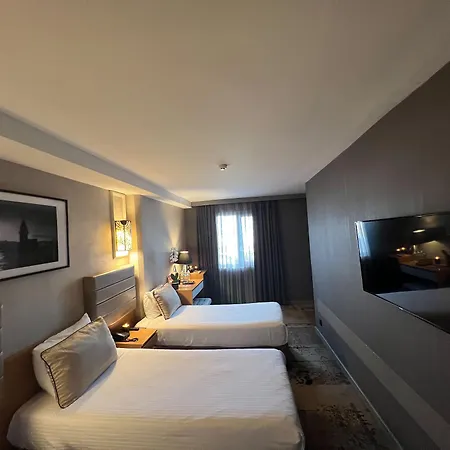 All Seasons Hotel 4*