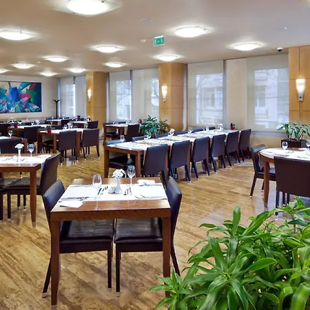 Ξενοδοχείο Midtown 4*