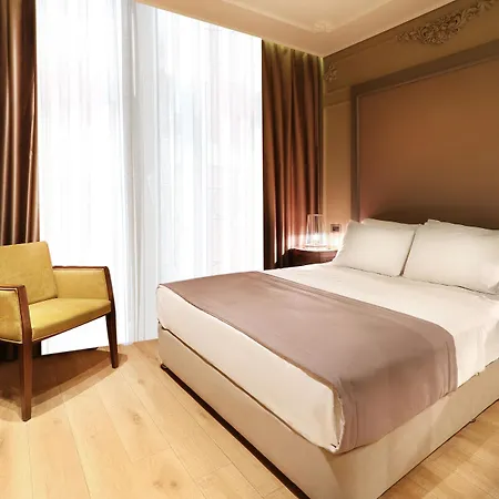 Hotel Taksim Premium 3*