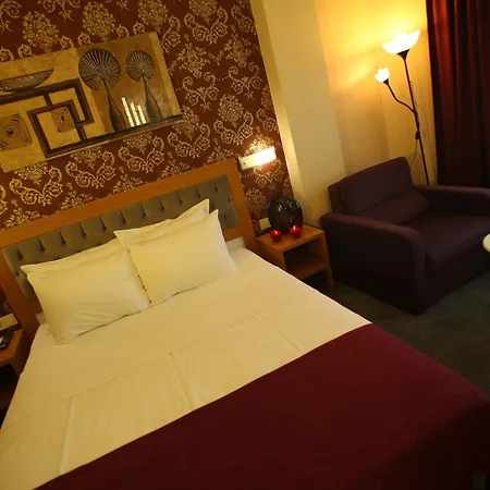 Helikon Business Hotel 3*