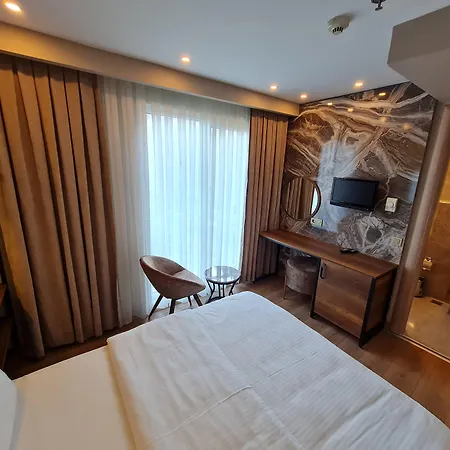 Air Boss Airport And Fair Hotel