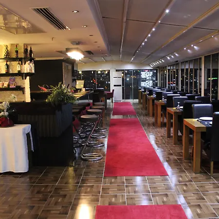 Hotel Air Boss Airport And Fair 4*
