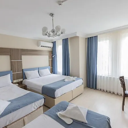 De Maree Hotel 3*