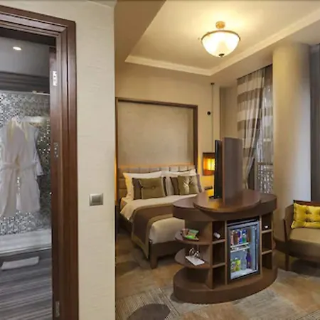 Manesol Boutique Galata 4*