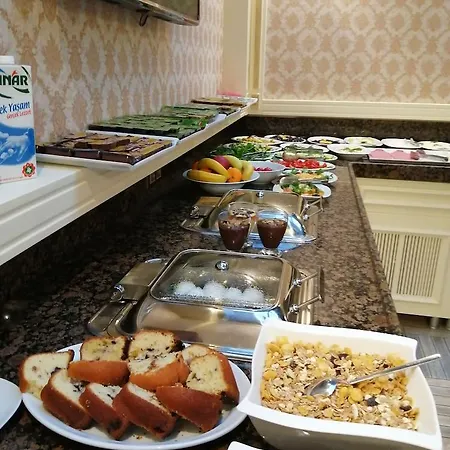 Hotel Nayla Palace