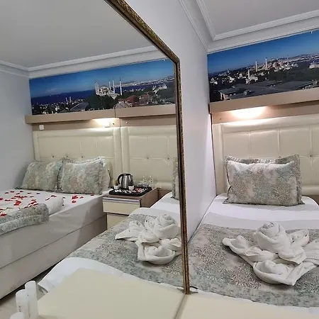Hotel Oceans 7 3*