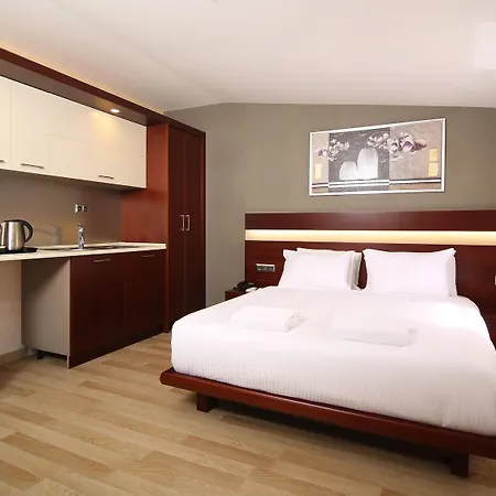 Hotel Park By Clover 3*