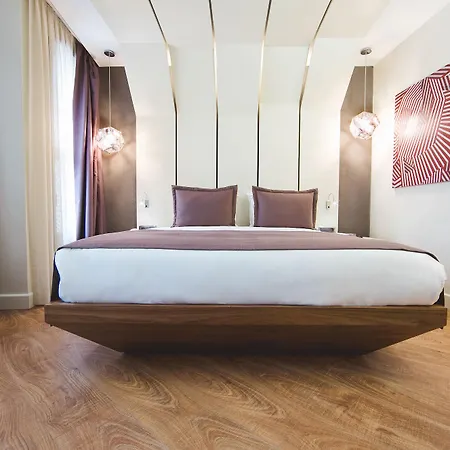 Hotel Maroon Pera