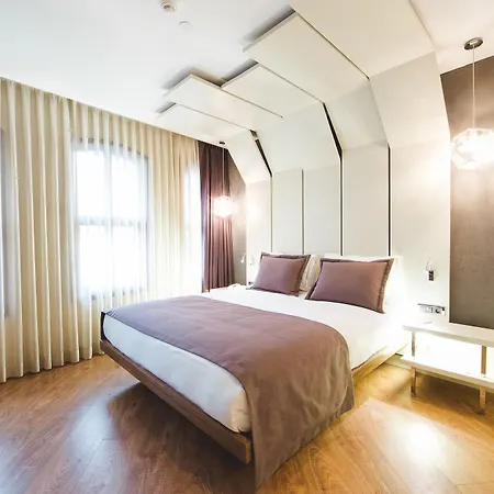 Hotel Maroon Pera