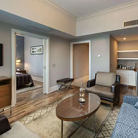 Hotel Titanic Business Kartal 5*