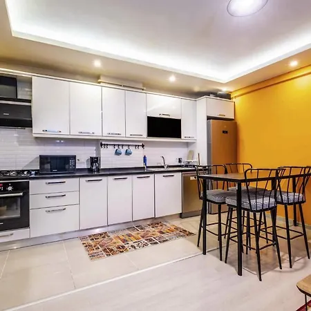 Colorful And Flat In Bakirkoy Next To Malls