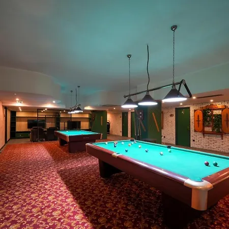 Otel Kurucesme Business *