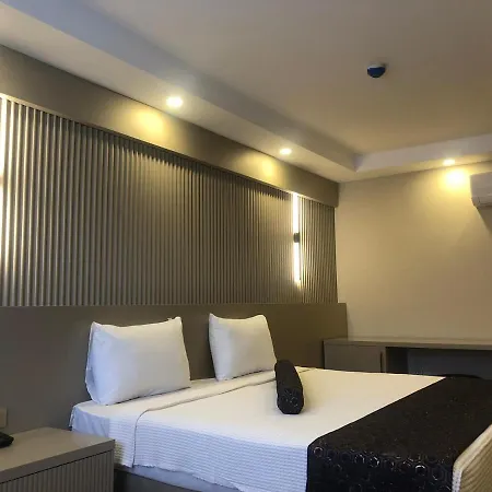 Grand Iska Palace Hotel *