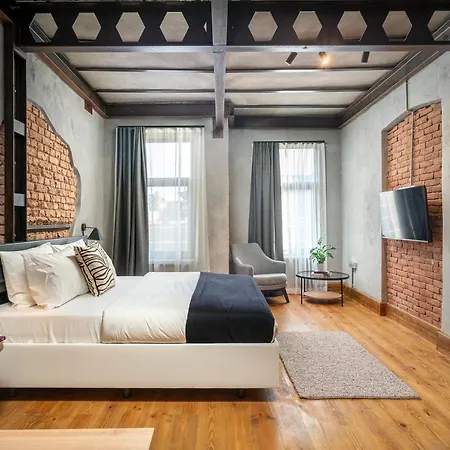 Urban Quarters - Bueklue Aparthotel 4*