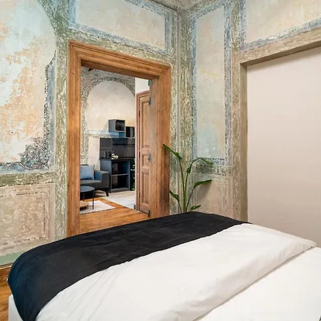 Urban Quarters - Bueklue 4*