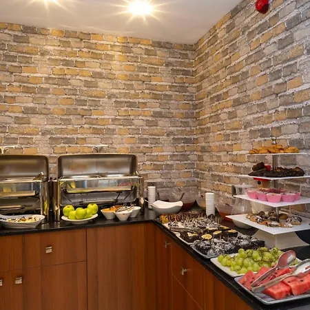 Otel Ravi 3*