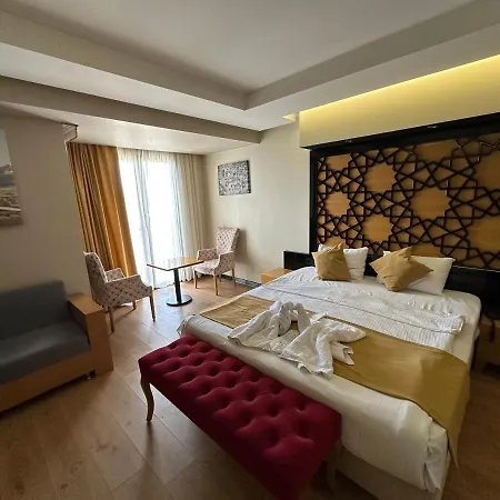 Hotel Vvr Boutique 4*
