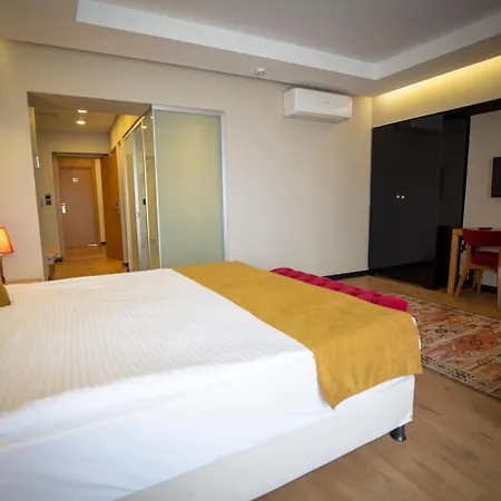 Hotel Vvr Boutique 4*