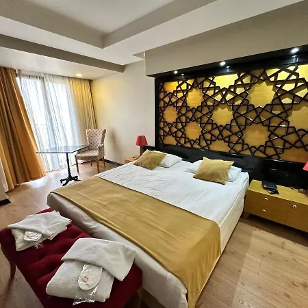 Vvr Boutique 4*