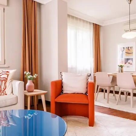 Spacious Flat 3 Min To Coast And Bagdat Avenue *