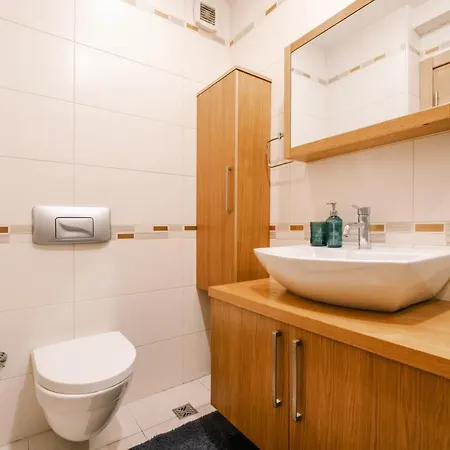 Spacious Flat 3 Min To Coast And Bagdat Avenue Apartment Istanbul