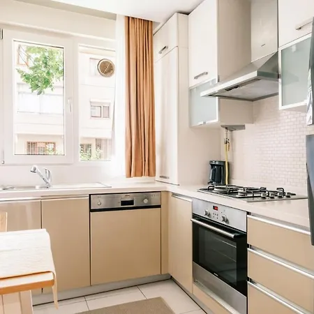 Spacious Flat 3 Min To Coast And Bagdat Avenue Apartment Istanbul