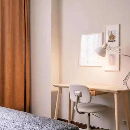 Spacious Flat 3 Min To Coast And Bagdat Avenue Apartment *