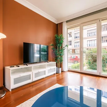 Apartment Spacious Flat 3 Min To Coast And Bagdat Avenue Istanbul