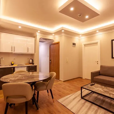 Lilium Luxury Suites Hotel 2*