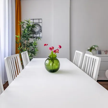 Exquisite Flat Close To Zorlu In Besiktas İstanbul
